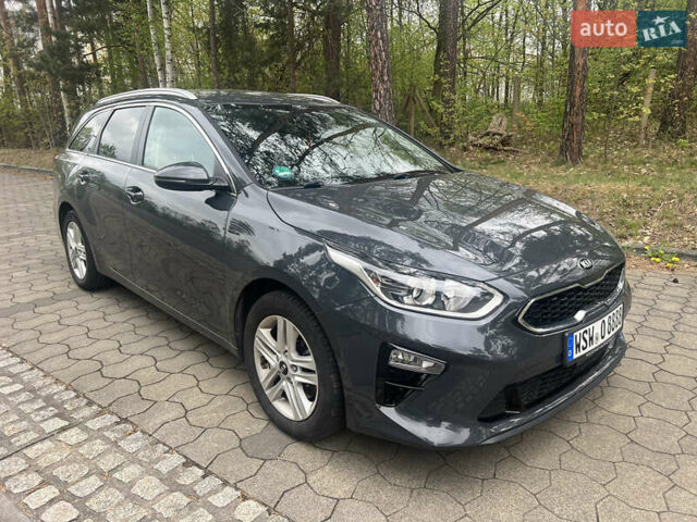 Серый Киа Сид, объемом двигателя 1.6 л и пробегом 150 тыс. км за 14999 $, фото 3 на Automoto.ua