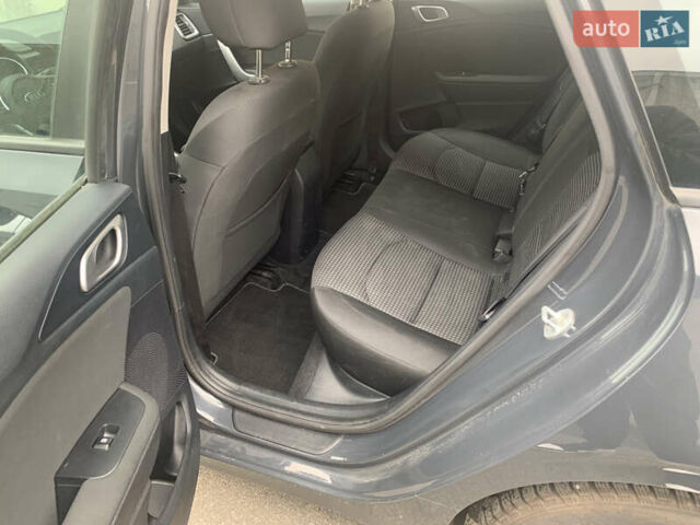 Серый Киа Сид, объемом двигателя 1.6 л и пробегом 143 тыс. км за 14999 $, фото 6 на Automoto.ua