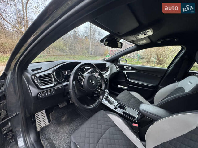 Сірий Кіа Сід, об'ємом двигуна 1.6 л та пробігом 145 тис. км за 15999 $, фото 9 на Automoto.ua