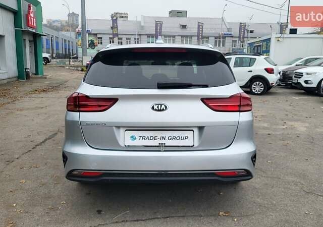 Серый Киа Сид, объемом двигателя 1.6 л и пробегом 198 тыс. км за 13500 $, фото 18 на Automoto.ua