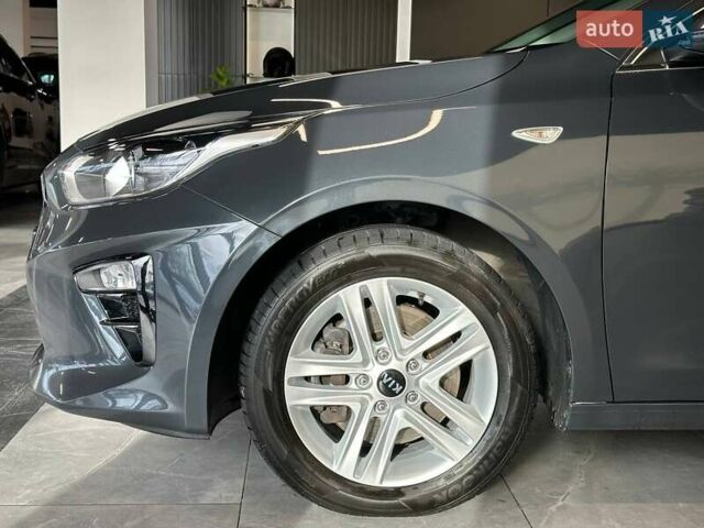 Серый Киа Сид, объемом двигателя 1.6 л и пробегом 145 тыс. км за 16990 $, фото 6 на Automoto.ua