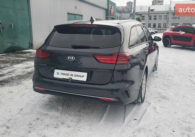 Сірий Кіа Сід, об'ємом двигуна 1.6 л та пробігом 208 тис. км за 12190 $, фото 10 на Automoto.ua