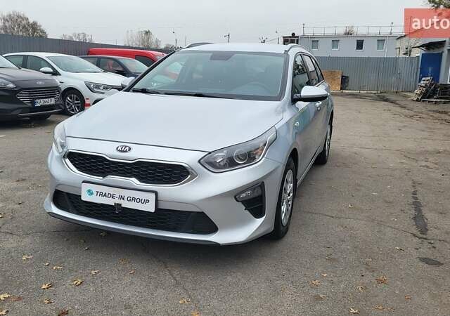 Серый Киа Сид, объемом двигателя 1.6 л и пробегом 198 тыс. км за 13500 $, фото 11 на Automoto.ua