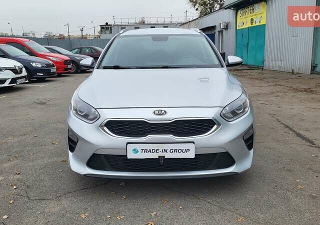 Серый Киа Сид, объемом двигателя 1.6 л и пробегом 198 тыс. км за 13500 $, фото 12 на Automoto.ua