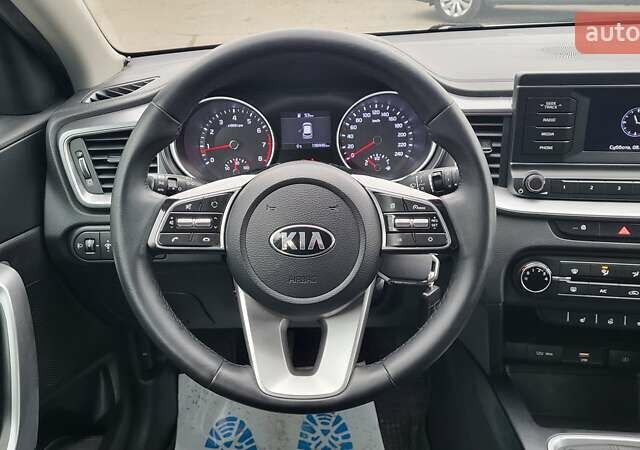 Серый Киа Сид, объемом двигателя 1.6 л и пробегом 198 тыс. км за 13500 $, фото 1 на Automoto.ua