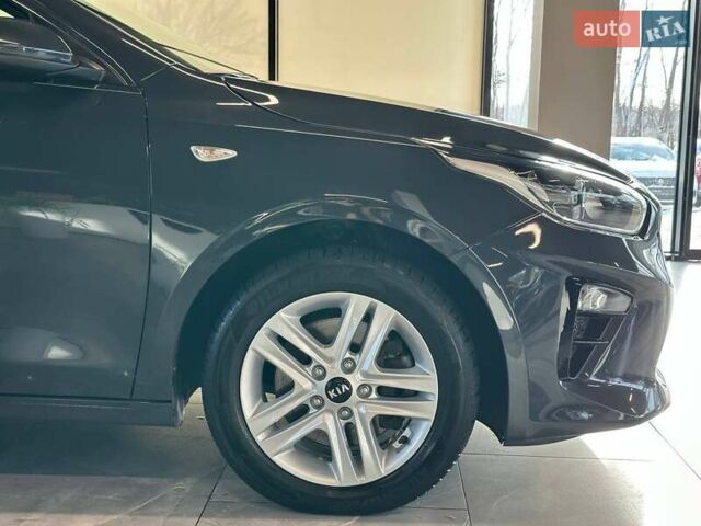 Серый Киа Сид, объемом двигателя 1.6 л и пробегом 145 тыс. км за 16990 $, фото 7 на Automoto.ua