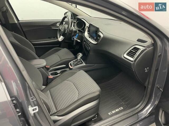 Серый Киа Сид, объемом двигателя 1.6 л и пробегом 70 тыс. км за 18896 $, фото 9 на Automoto.ua