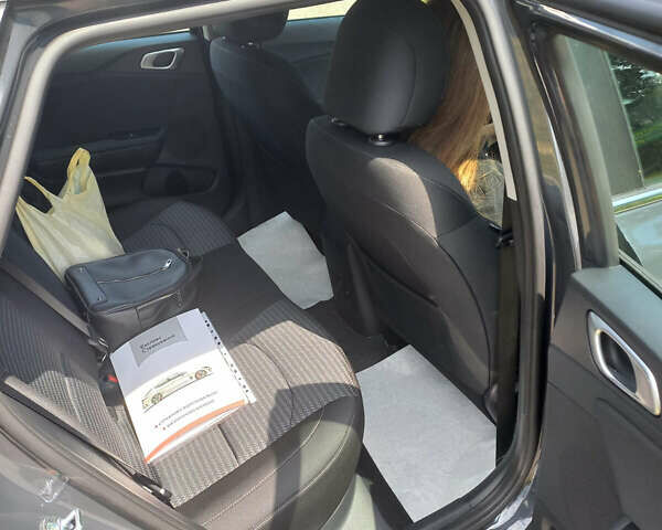 Серый Киа Сид, объемом двигателя 1.6 л и пробегом 25 тыс. км за 17500 $, фото 9 на Automoto.ua