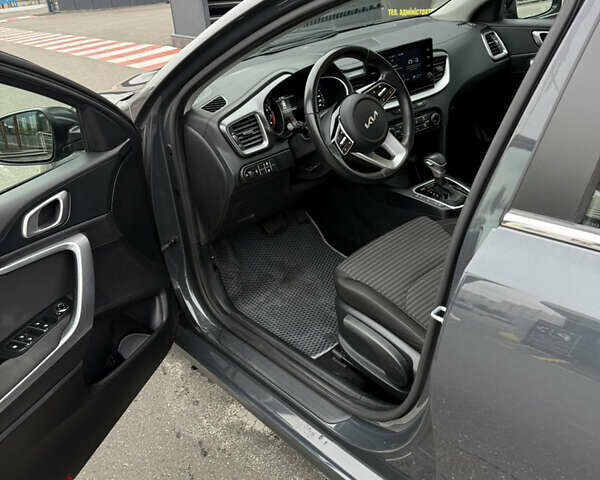 Серый Киа Сид, объемом двигателя 1.59 л и пробегом 29 тыс. км за 18200 $, фото 11 на Automoto.ua