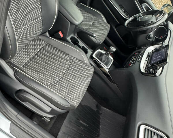 Серый Киа Сид, объемом двигателя 1.5 л и пробегом 40 тыс. км за 16900 $, фото 27 на Automoto.ua