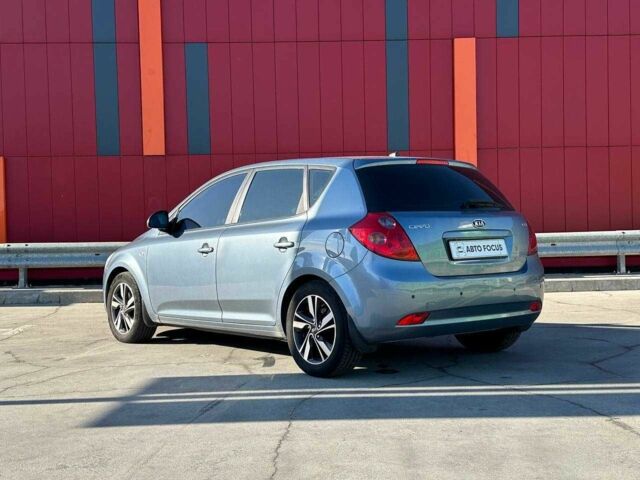 Синій Кіа Сід, об'ємом двигуна 0 л та пробігом 218 тис. км за 6790 $, фото 4 на Automoto.ua