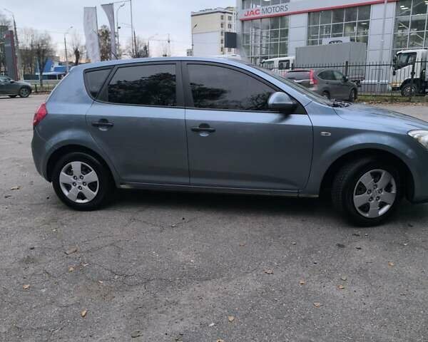 Синій Кіа Сід, об'ємом двигуна 1.59 л та пробігом 227 тис. км за 5400 $, фото 3 на Automoto.ua