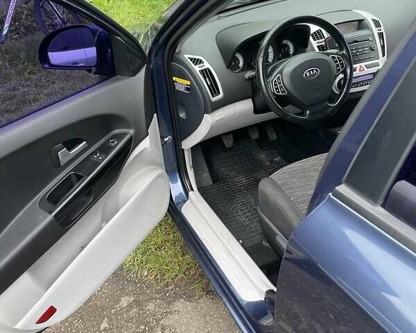 Синий Киа Сид, объемом двигателя 2 л и пробегом 170 тыс. км за 6200 $, фото 15 на Automoto.ua