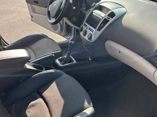 Синий Киа Сид, объемом двигателя 1.6 л и пробегом 218 тыс. км за 6099 $, фото 10 на Automoto.ua