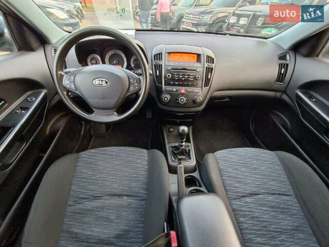 Синий Киа Сид, объемом двигателя 1.6 л и пробегом 234 тыс. км за 6290 $, фото 13 на Automoto.ua
