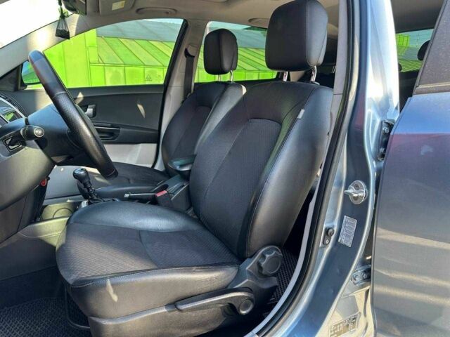 Синій Кіа Сід, об'ємом двигуна 0 л та пробігом 218 тис. км за 6790 $, фото 8 на Automoto.ua