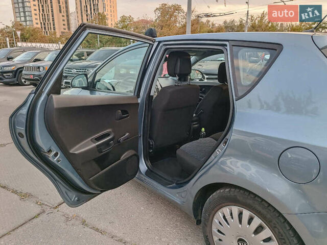 Синий Киа Сид, объемом двигателя 1.6 л и пробегом 234 тыс. км за 6290 $, фото 12 на Automoto.ua
