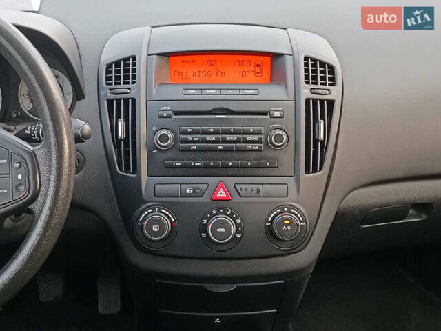 Синий Киа Сид, объемом двигателя 1.6 л и пробегом 234 тыс. км за 6290 $, фото 15 на Automoto.ua