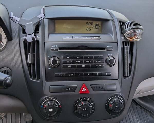 Синий Киа Сид, объемом двигателя 1.6 л и пробегом 230 тыс. км за 5999 $, фото 70 на Automoto.ua