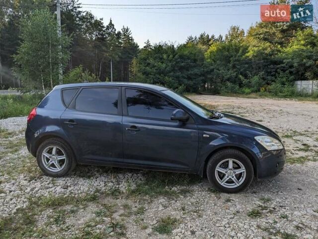 Синий Киа Сид, объемом двигателя 1.6 л и пробегом 230 тыс. км за 5999 $, фото 64 на Automoto.ua