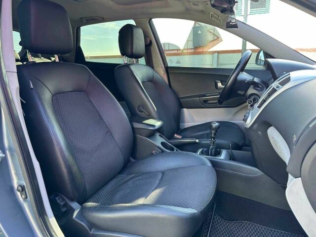 Синій Кіа Сід, об'ємом двигуна 0 л та пробігом 218 тис. км за 6790 $, фото 11 на Automoto.ua