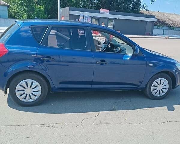 Синий Киа Сид, объемом двигателя 1.59 л и пробегом 295 тыс. км за 4900 $, фото 10 на Automoto.ua
