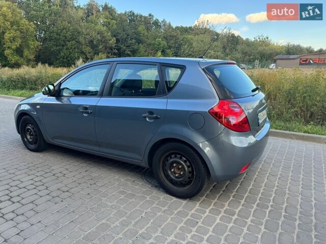 Синий Киа Сид, объемом двигателя 1.6 л и пробегом 292 тыс. км за 6000 $, фото 5 на Automoto.ua