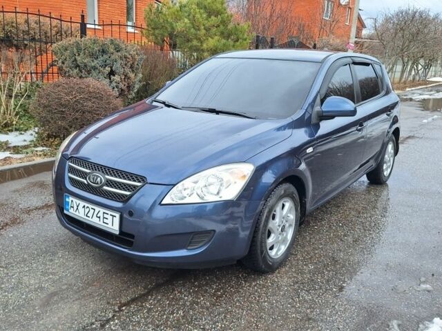 Синій Кіа Сід, об'ємом двигуна 1.4 л та пробігом 117 тис. км за 5750 $, фото 7 на Automoto.ua