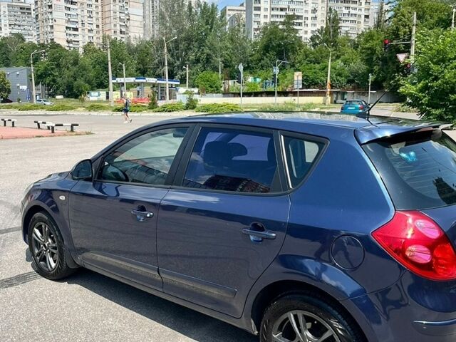 Синій Кіа Сід, об'ємом двигуна 1.6 л та пробігом 377 тис. км за 5500 $, фото 2 на Automoto.ua