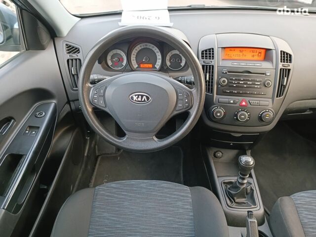 Киа Сид 2007 в Харькове на Automoto.ua Синий Киа Сид, объемом двигателя 1.6 л и пробегом 234 тыс. км за 6290 $, фото 14 на Automoto.ua