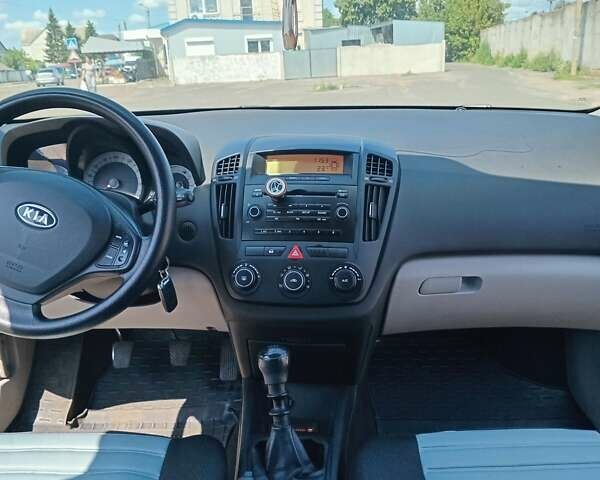 Синий Киа Сид, объемом двигателя 1.59 л и пробегом 295 тыс. км за 4900 $, фото 11 на Automoto.ua