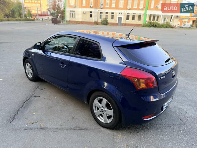 Киа Сид 2008 в Харькове на Automoto.ua Синий Киа Сид, объемом двигателя 1.6 л и пробегом 285 тыс. км за 5200 $, фото 3 на Automoto.ua