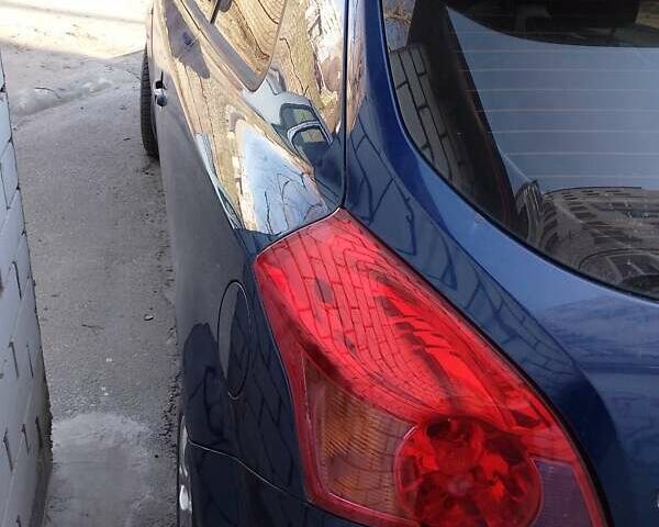 Синий Киа Сид, объемом двигателя 1.4 л и пробегом 310 тыс. км за 4000 $, фото 5 на Automoto.ua