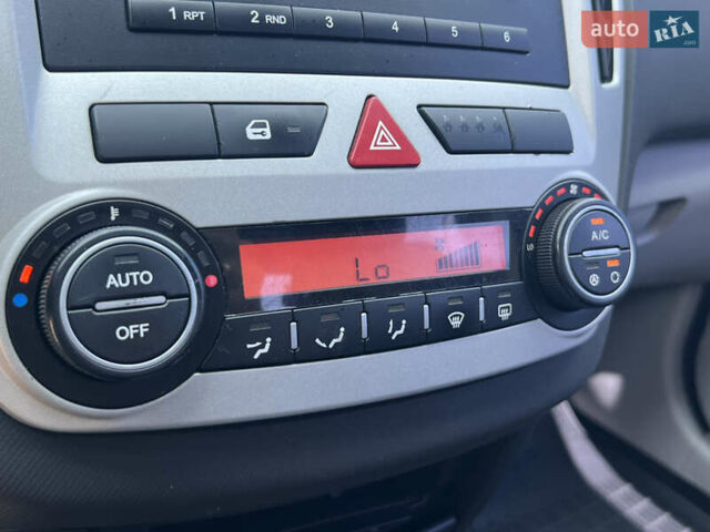 Синій Кіа Сід, об'ємом двигуна 1.59 л та пробігом 221 тис. км за 5900 $, фото 12 на Automoto.ua