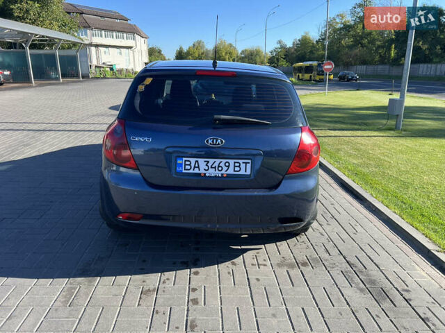 Синий Киа Сид, объемом двигателя 1.59 л и пробегом 380 тыс. км за 4750 $, фото 3 на Automoto.ua