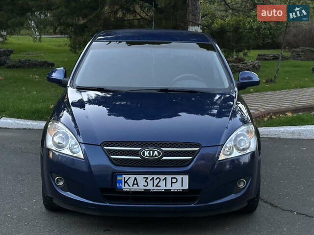 Кіа Сід 2008 у Одесі на Automoto.ua Синій Кіа Сід, об'ємом двигуна 1.6 л та пробігом 260 тис. км за 6200 $, фото 1 на Automoto.ua