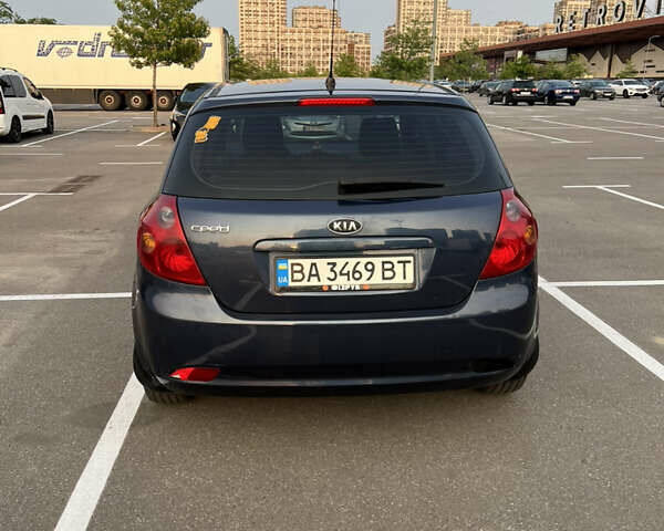 Синий Киа Сид, объемом двигателя 1.6 л и пробегом 380 тыс. км за 5000 $, фото 3 на Automoto.ua