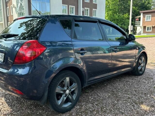Синій Кіа Сід, об'ємом двигуна 1.6 л та пробігом 212 тис. км за 4699 $, фото 4 на Automoto.ua