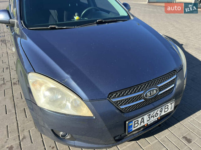Синий Киа Сид, объемом двигателя 1.59 л и пробегом 380 тыс. км за 4750 $, фото 2 на Automoto.ua