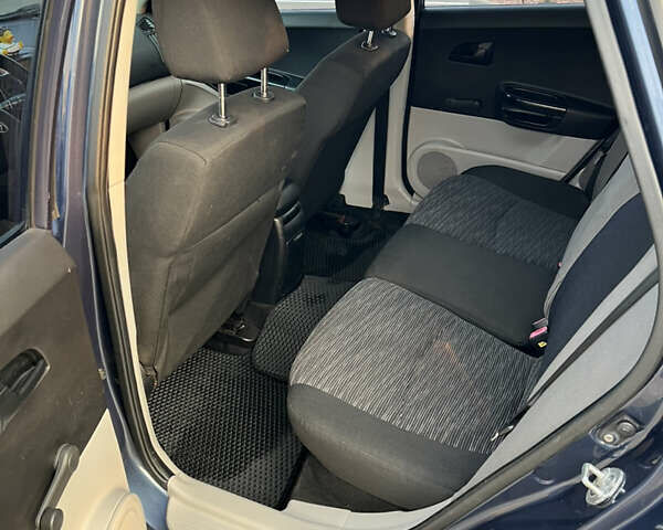 Синий Киа Сид, объемом двигателя 1.6 л и пробегом 380 тыс. км за 5000 $, фото 9 на Automoto.ua
