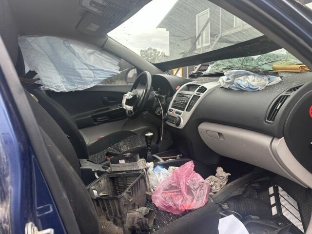 Киа Сид 2008 в Киеве на Automoto.ua Синий Киа Сид, объемом двигателя 2 л и пробегом 220 тыс. км за 1650 $, фото 1 на Automoto.ua