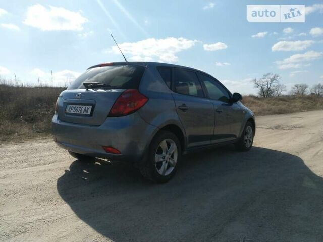 Синий Киа Сид, объемом двигателя 2 л и пробегом 327 тыс. км за 5500 $, фото 6 на Automoto.ua