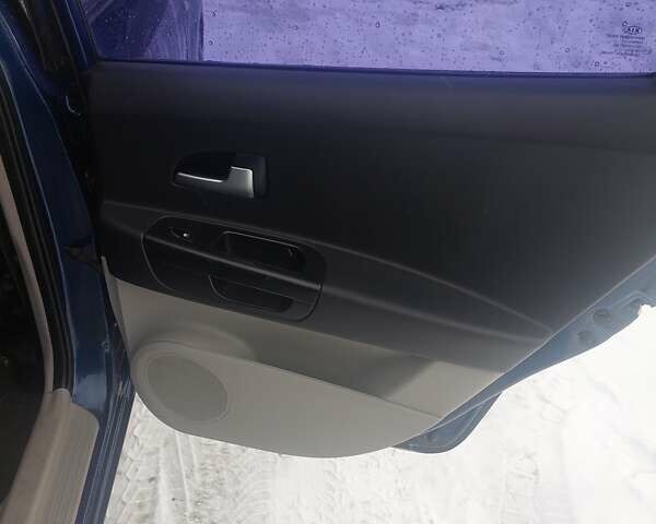 Синий Киа Сид, объемом двигателя 1.98 л и пробегом 277 тыс. км за 4850 $, фото 10 на Automoto.ua