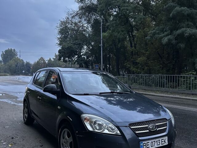 Синий Киа Сид, объемом двигателя 1.6 л и пробегом 252 тыс. км за 3300 $, фото 2 на Automoto.ua