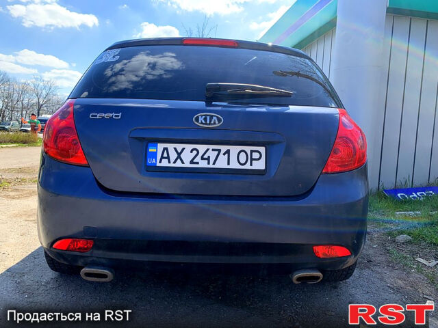 Синий Киа Сид, объемом двигателя 1.4 л и пробегом 230 тыс. км за 4500 $, фото 3 на Automoto.ua