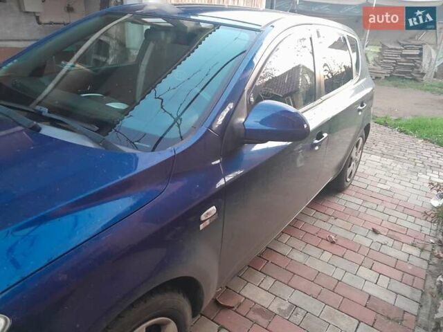 Синій Кіа Сід, об'ємом двигуна 1.6 л та пробігом 270 тис. км за 4500 $, фото 2 на Automoto.ua