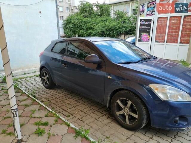 Синий Киа Сид, объемом двигателя 1.4 л и пробегом 220 тыс. км за 5400 $, фото 1 на Automoto.ua