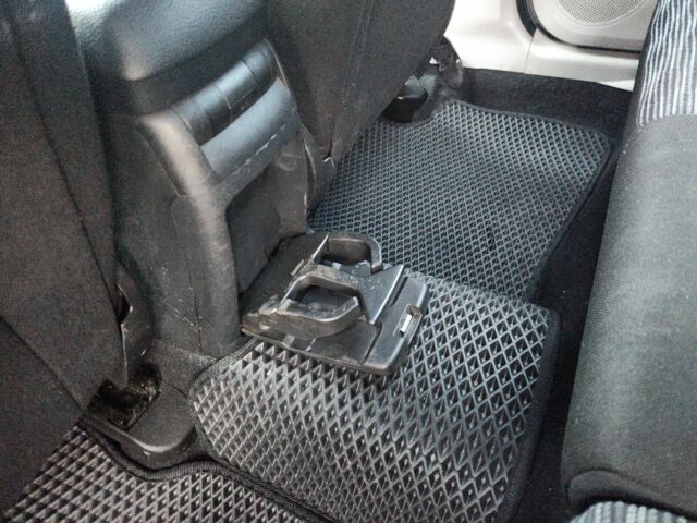 Кіа Сід 2008 у Полтаві на Automoto.ua Синій Кіа Сід, об'ємом двигуна 1.4 л та пробігом 191 тис. км за 4800 $, фото 12 на Automoto.ua