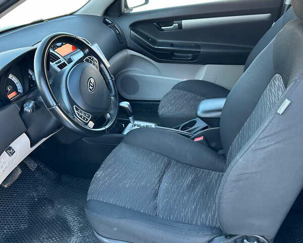 Синий Киа Сид, объемом двигателя 1.6 л и пробегом 286 тыс. км за 6800 $, фото 20 на Automoto.ua