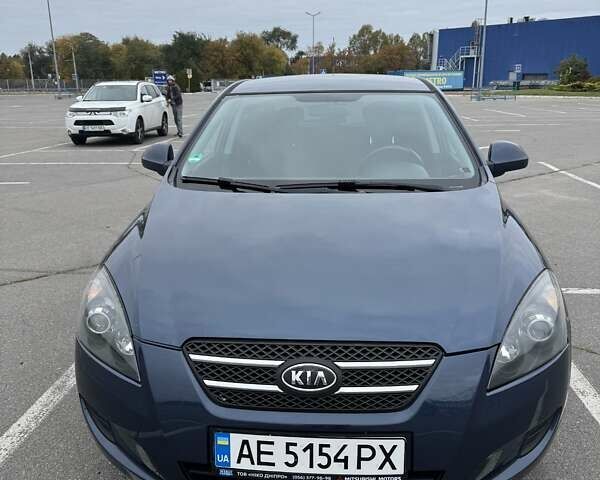 Синій Кіа Сід, об'ємом двигуна 1.58 л та пробігом 252 тис. км за 5800 $, фото 1 на Automoto.ua